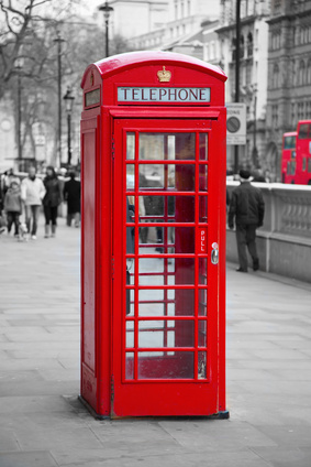 Red_telephone_booth_in_London_xs.jpg