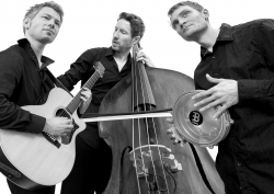 jaspar-libuda-trio_pressefoto.jpg